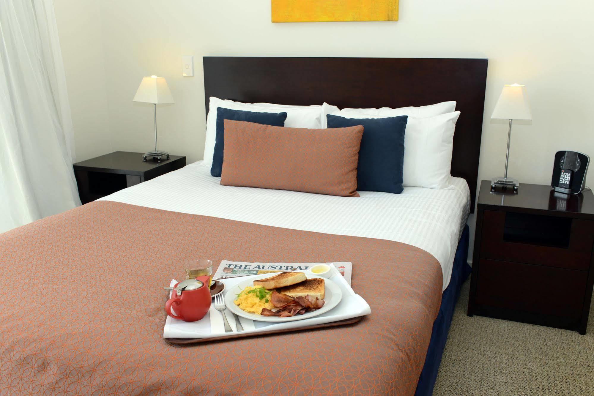 Macquarie Waters Boutique Apartment Hotel Порт-Маккуорі Екстер'єр фото