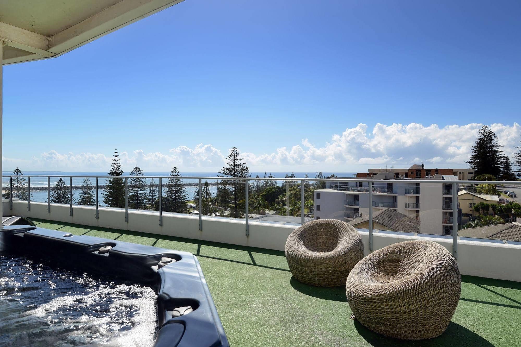 Macquarie Waters Boutique Apartment Hotel Порт-Маккуорі Екстер'єр фото
